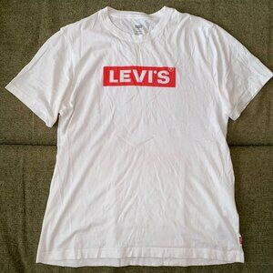 Levi's T-shirt new original